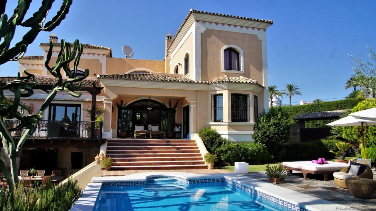 LUXURY VILLA HORTENSIA MARBELLA (Spain) - from US$ 1137 | BOOKED